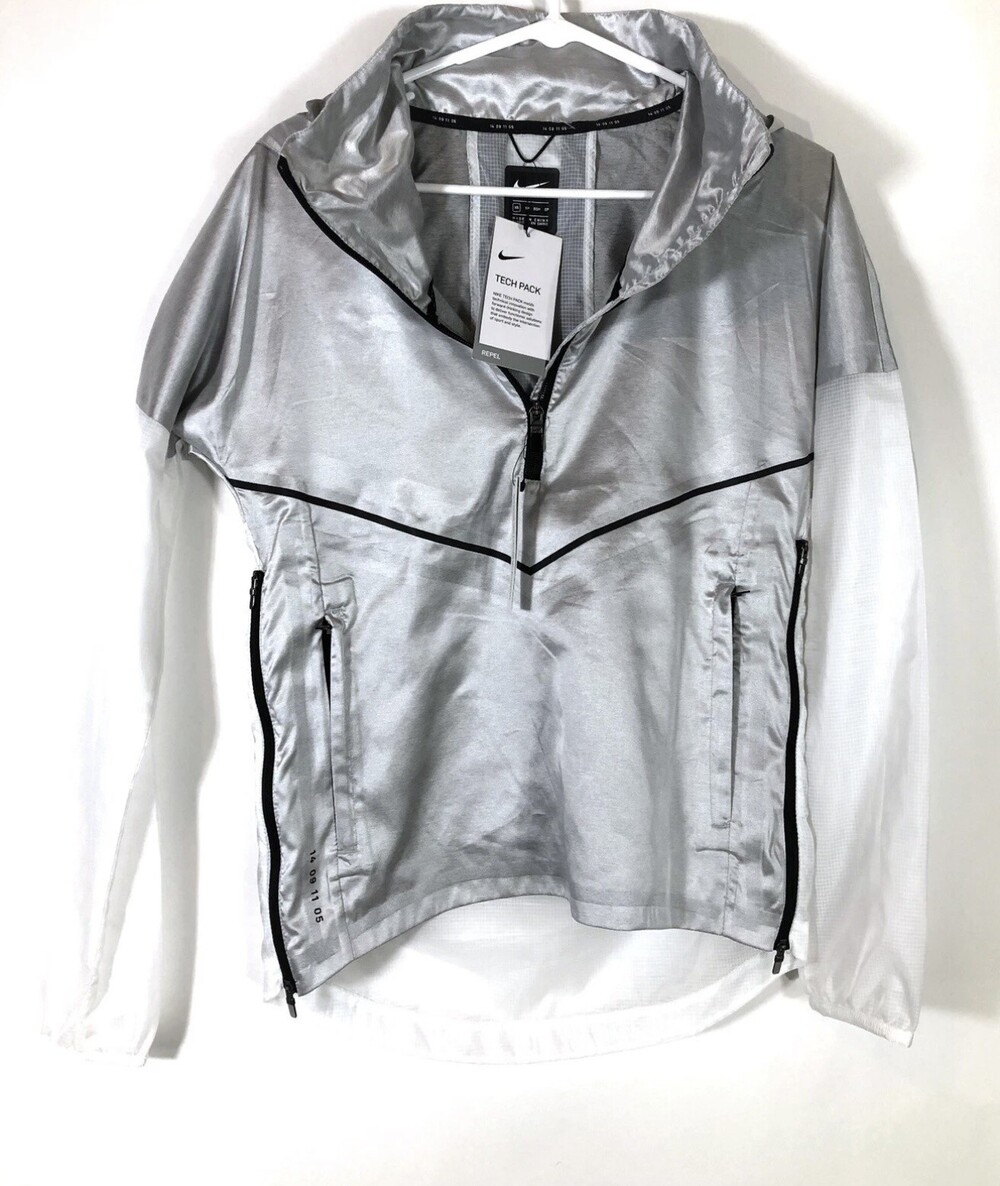 Nike Tech Pack Jacket Womens XS Silver Reflective Hooded Windbreaker AT1128-095